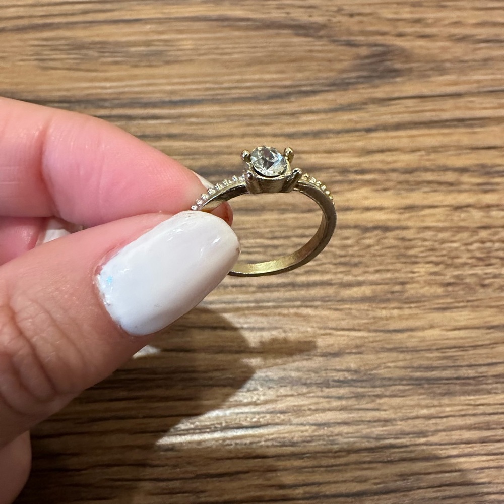 Gold ring - Picture 4 of 5